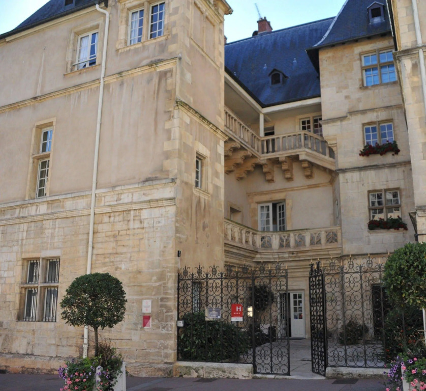 Hotel Dhaussonville