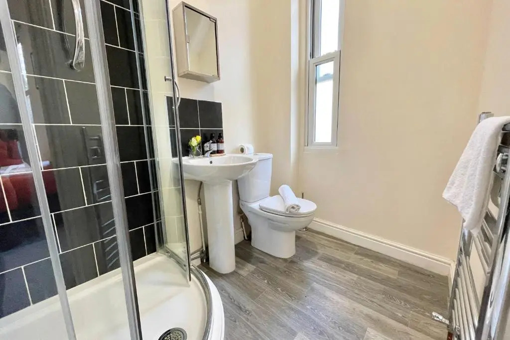 Lovely Twin Bed Studio Near Coventry Shopping Centre