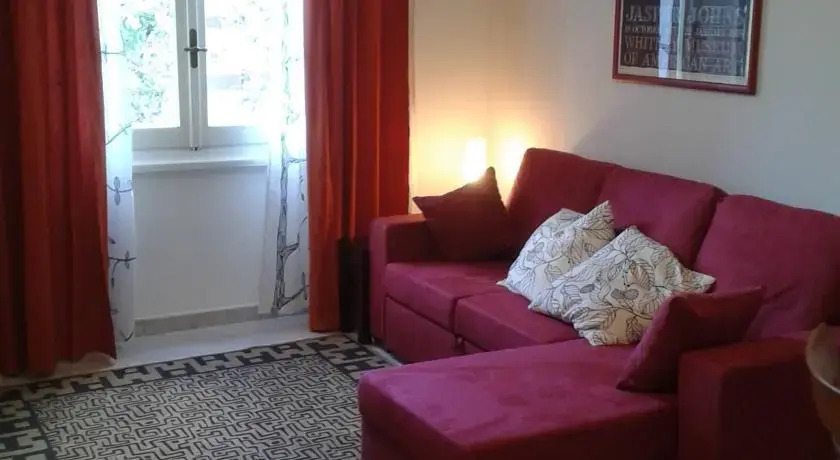 Casa Claudia Giulio Cesare