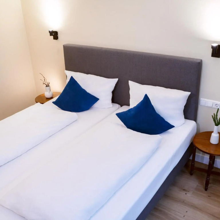 Hotel Altmünchen by Blattl