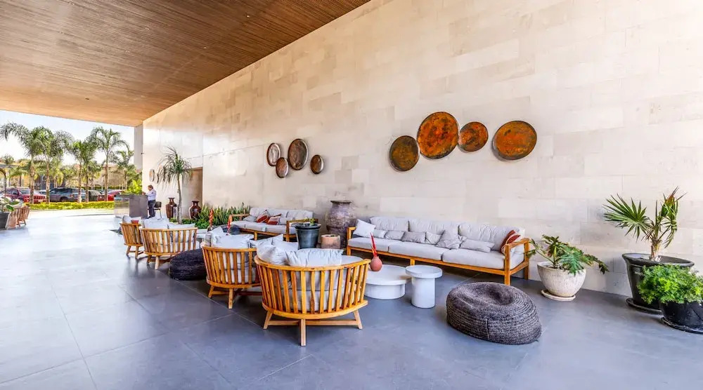 Condo Aria Ocean 411 by Kivoya