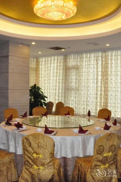 Pearl River Hotel