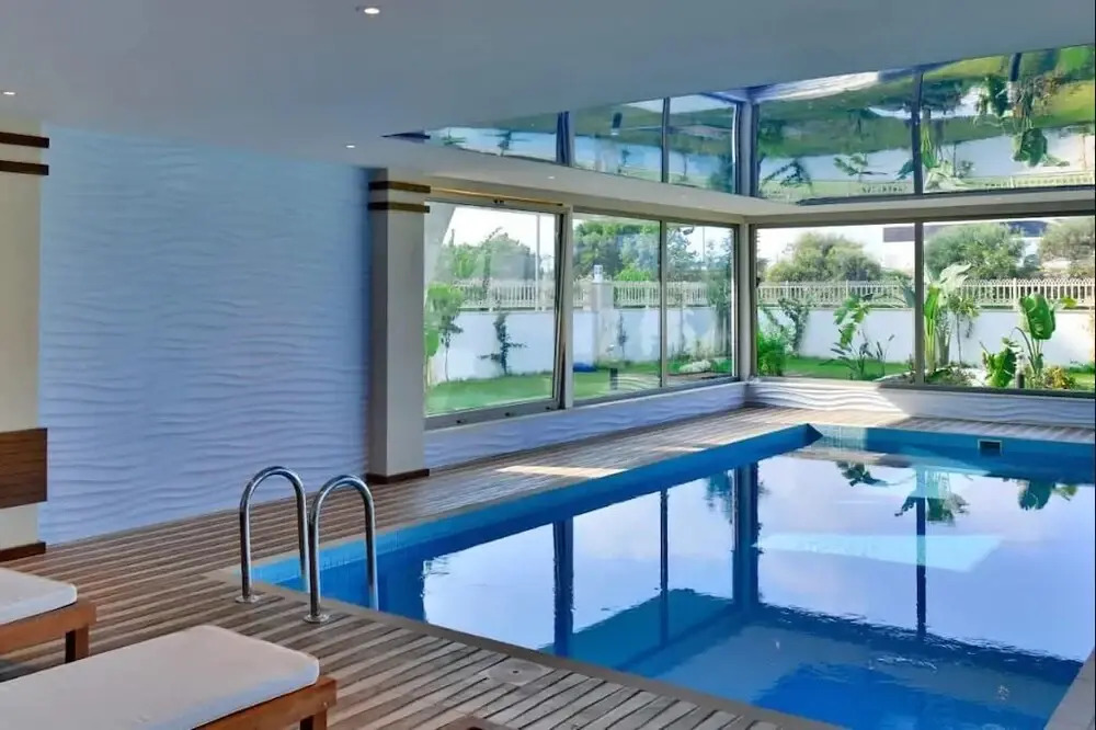 Calista, Empire, Seven Stars Residence