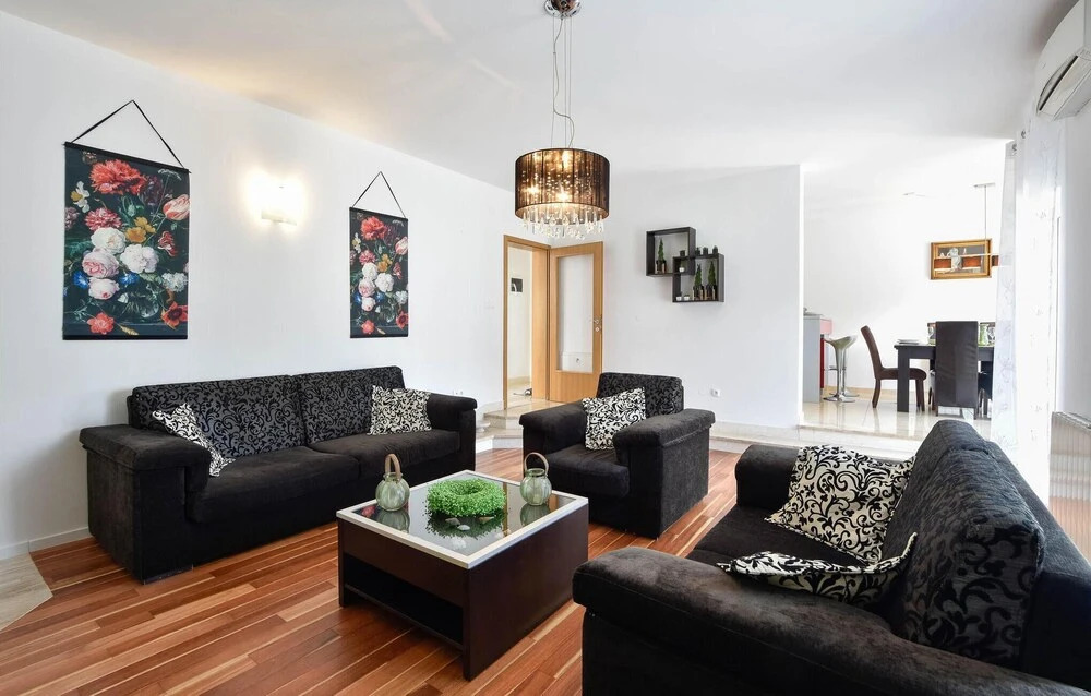 Awesome Home In Solin