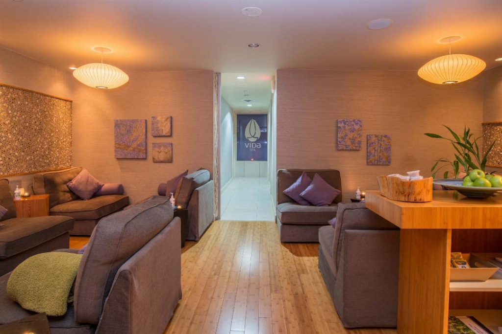 La Grande Residence at the Sutton Place Hotel