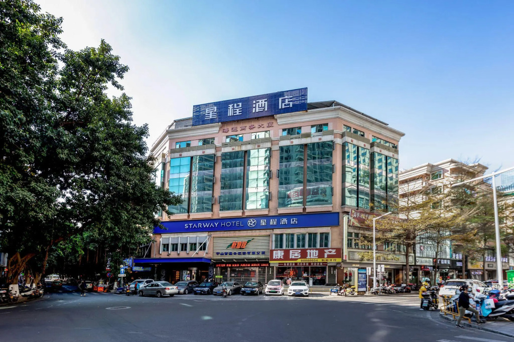 Starway Hotel Zhongshan Lihe Plaza