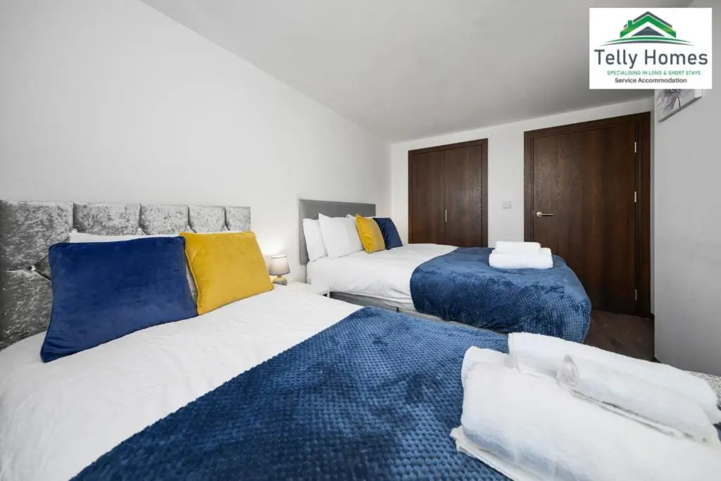 By NEC and Airport- 5 percent off weekly and 10 percent off monthly bookings-1 Bedroom Apartment at Telly Homes Limited Birmingham - Free WiFi, Aster unit