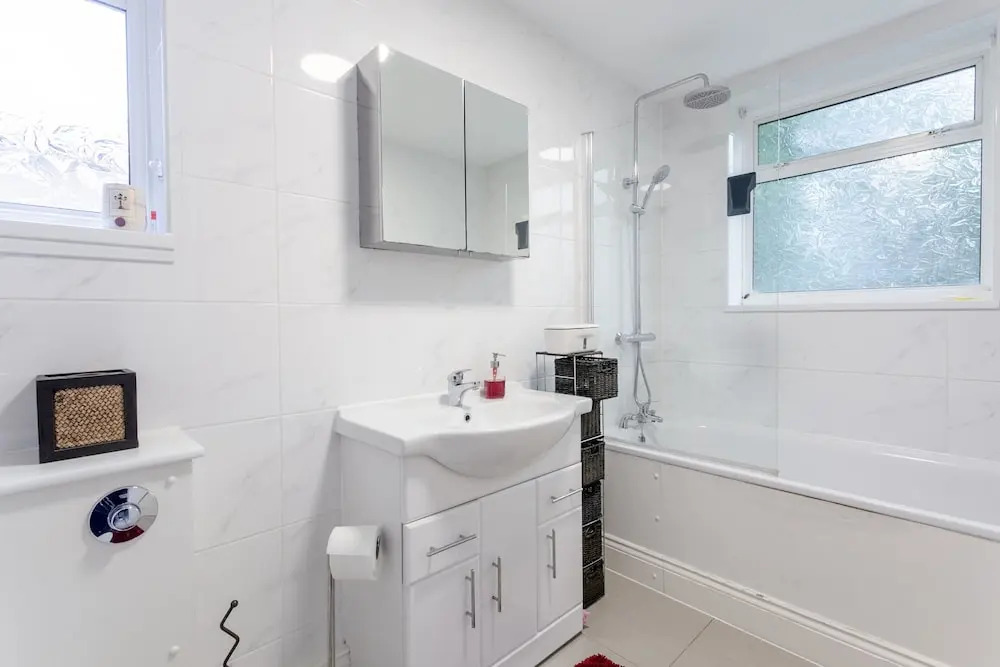 3 Bedroom Apartment Near Primrose Hill