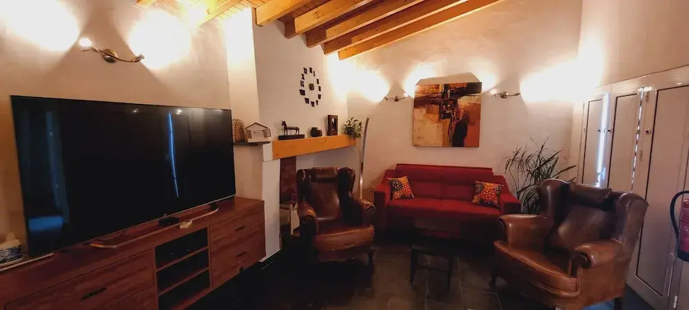 Lovely Bed House With one Room in Monsaraz Castle