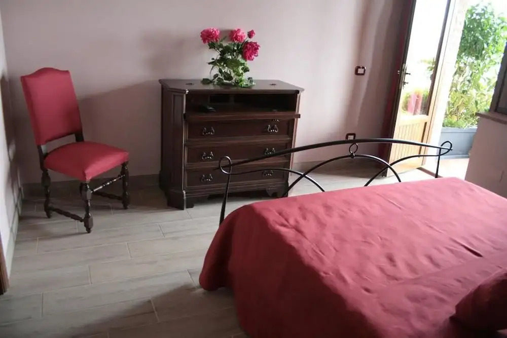 B&B FONTERONCONE di KRYVUTA OKSANA