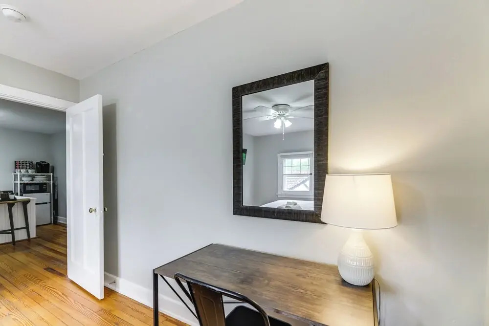 Cincinnati Apartment: 1 Mi to Hyde Park Square!