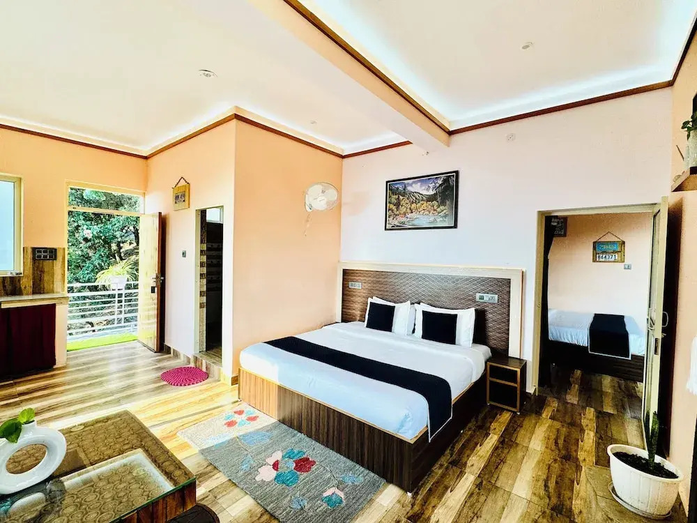 Paradise Inn by HBR