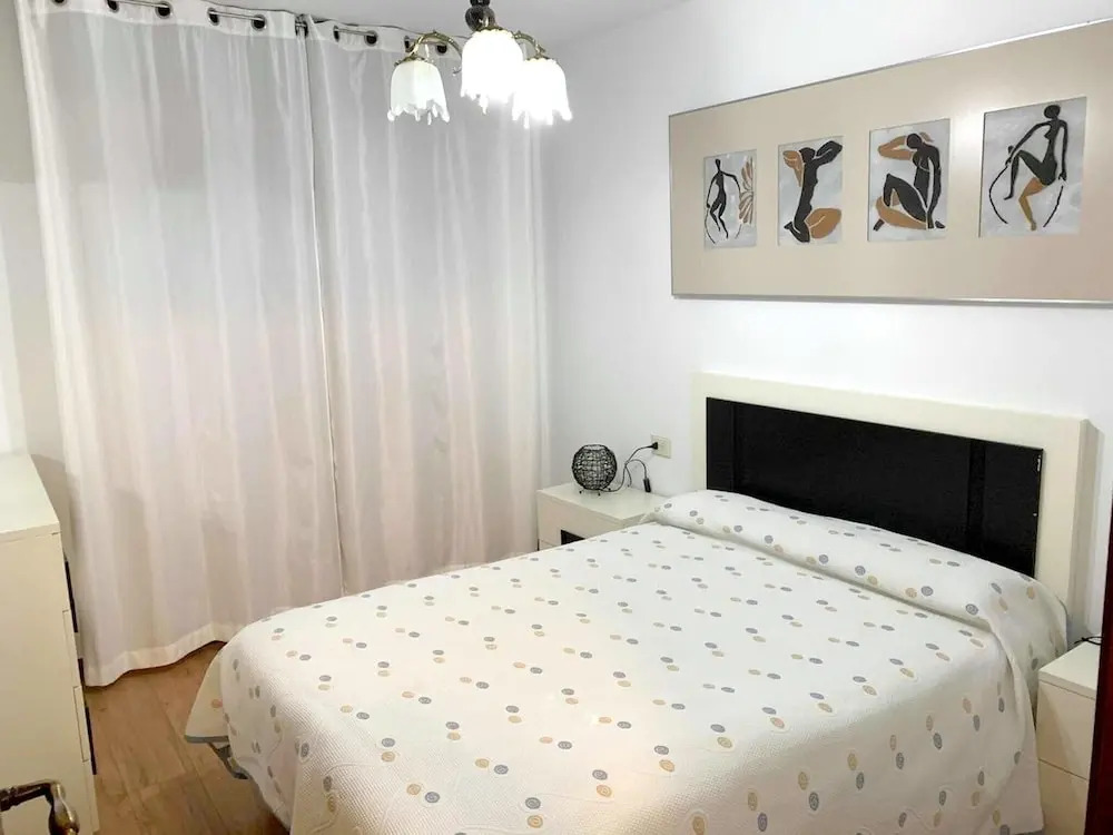 Apartment with 3 Bedrooms in Sanxenxo, with Wonderful City View - 25 M From the Beach
