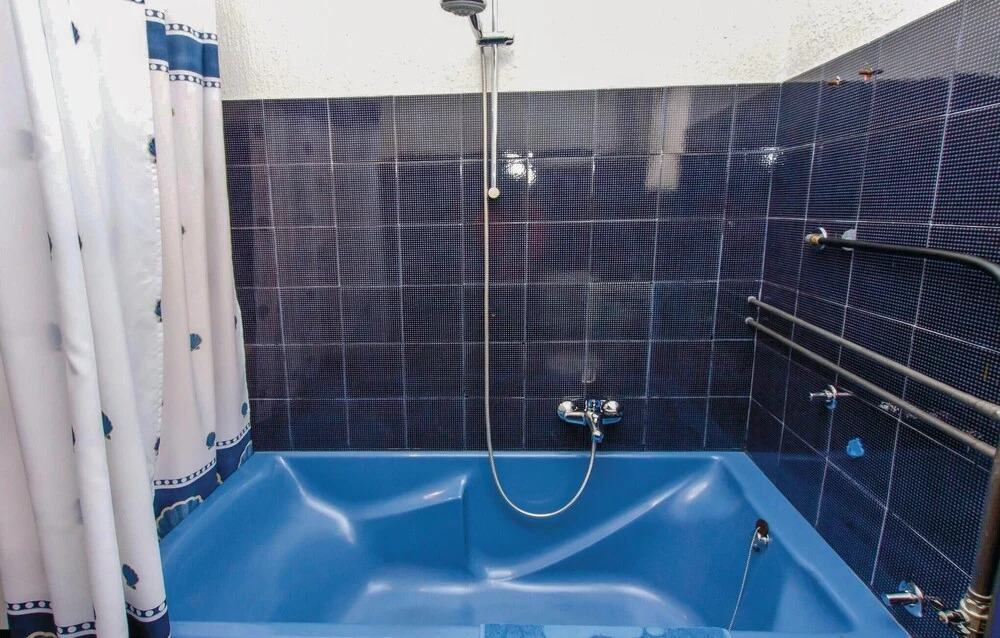 Awesome Apartment in Medulin With 5 Bedrooms and Internet