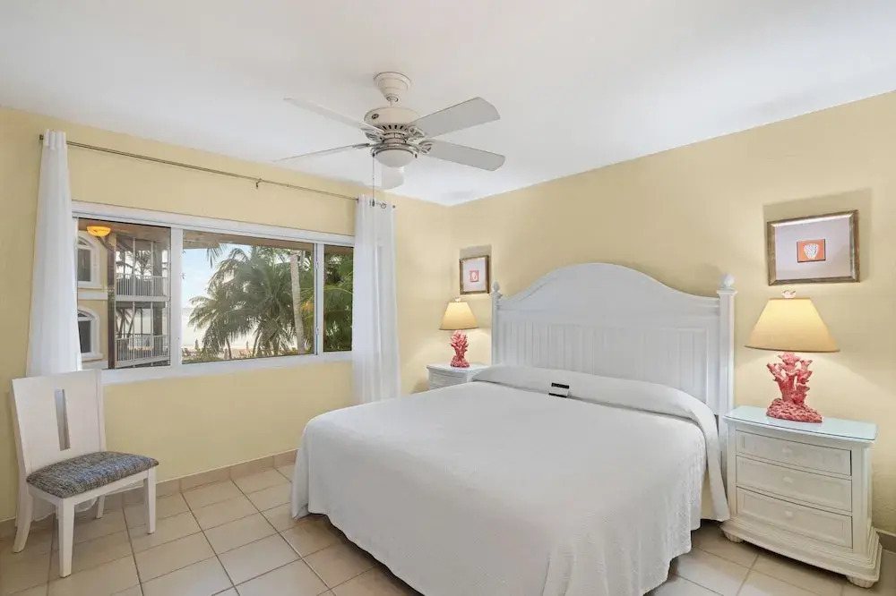 London House Seven Mile Beach Grand Cayman