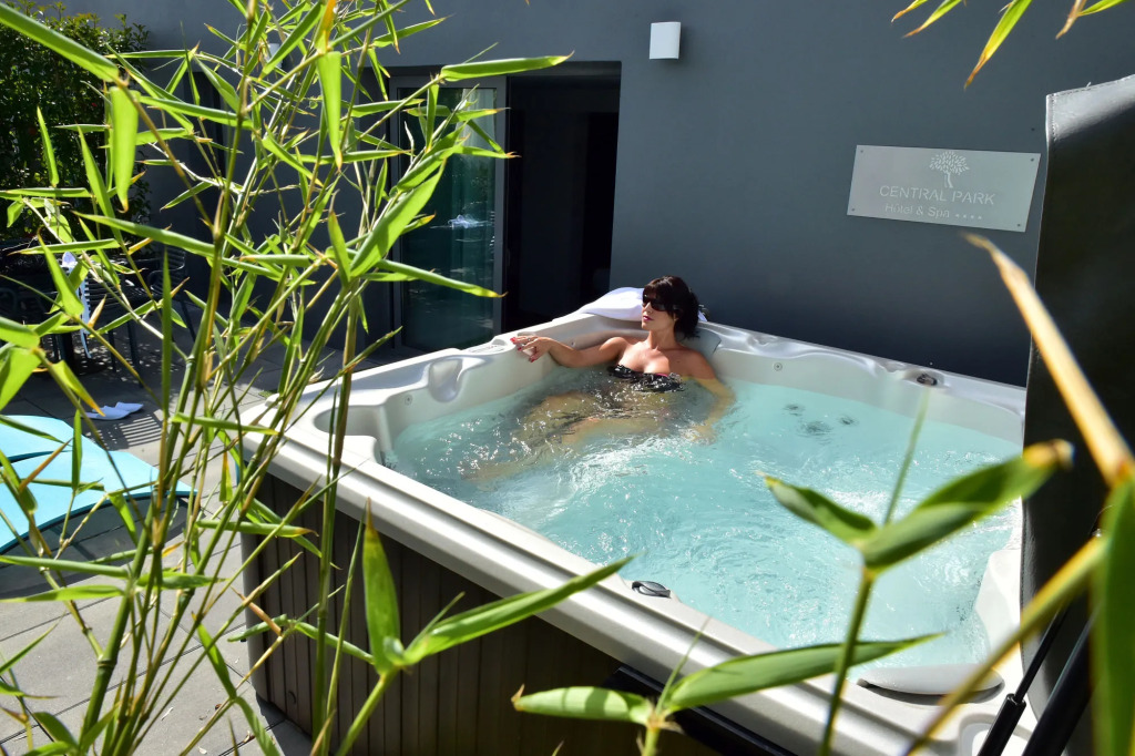 BW Plus Central Park Hotel & Spa