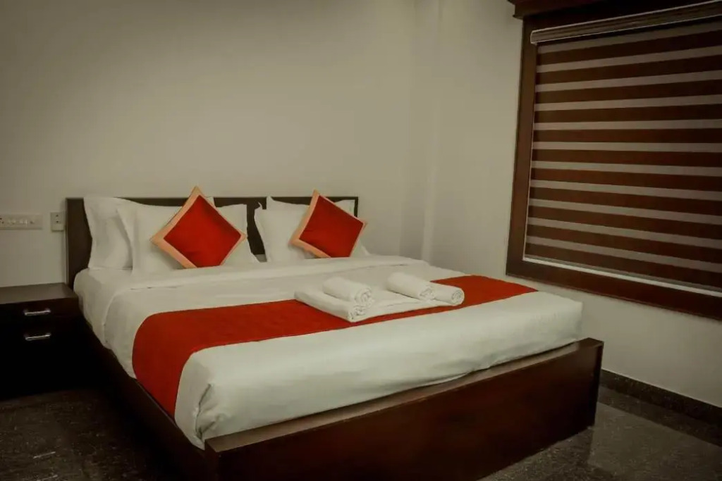 BEVERLY SUITES