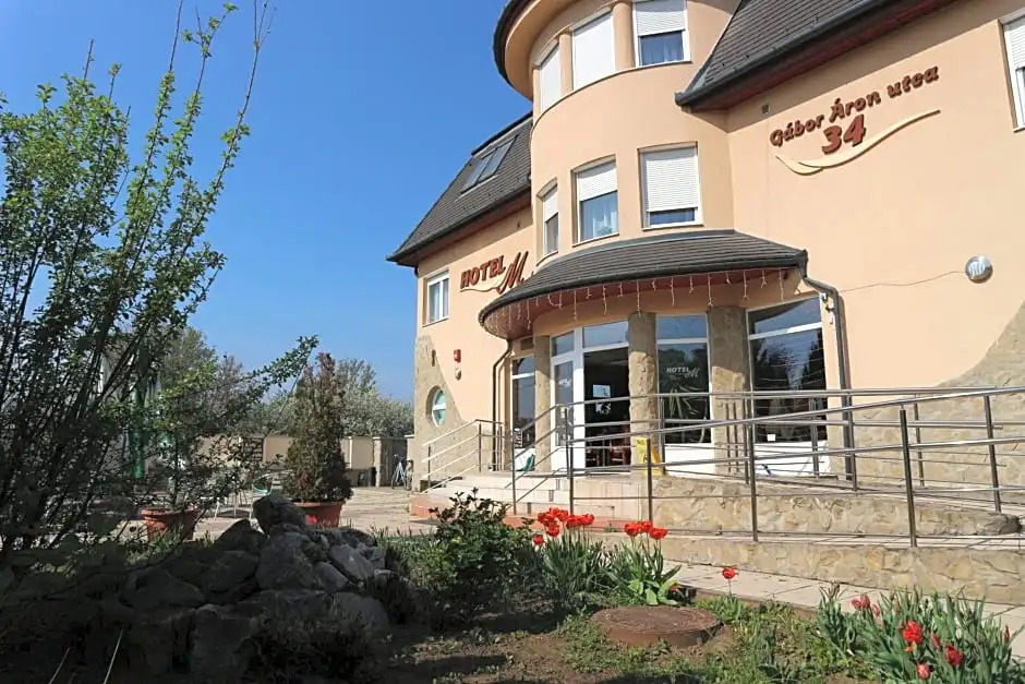 Wellness Hotel-M