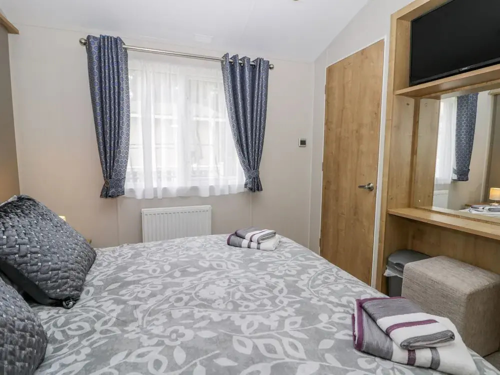 Cayton Pines