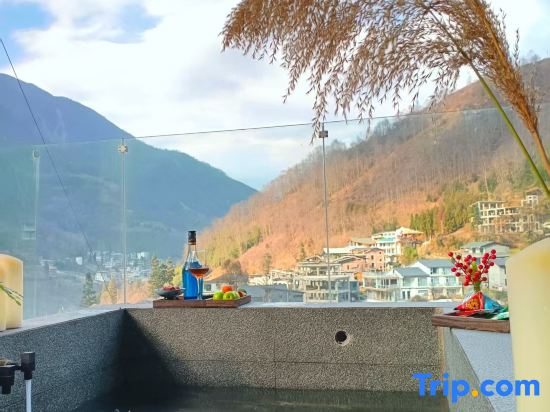 No. 91, Group 1, Baiyangping, Moxi Town, Luding, Sichuan, China
