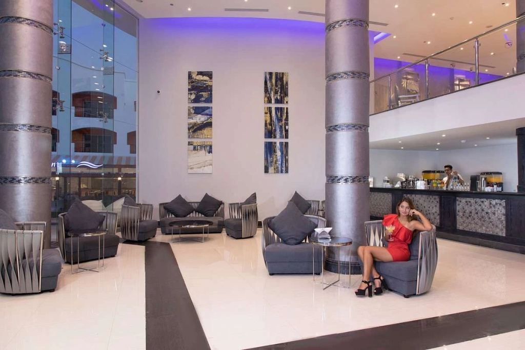 Naama Waves Hotel