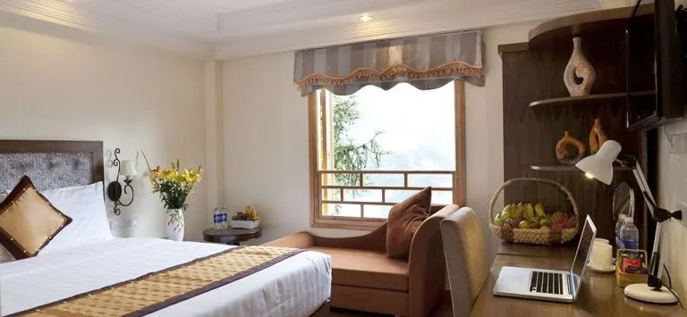 Eden Mountain View Hotel