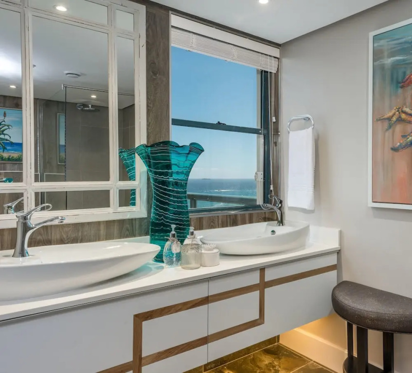 9 on Nautica Camps Bay