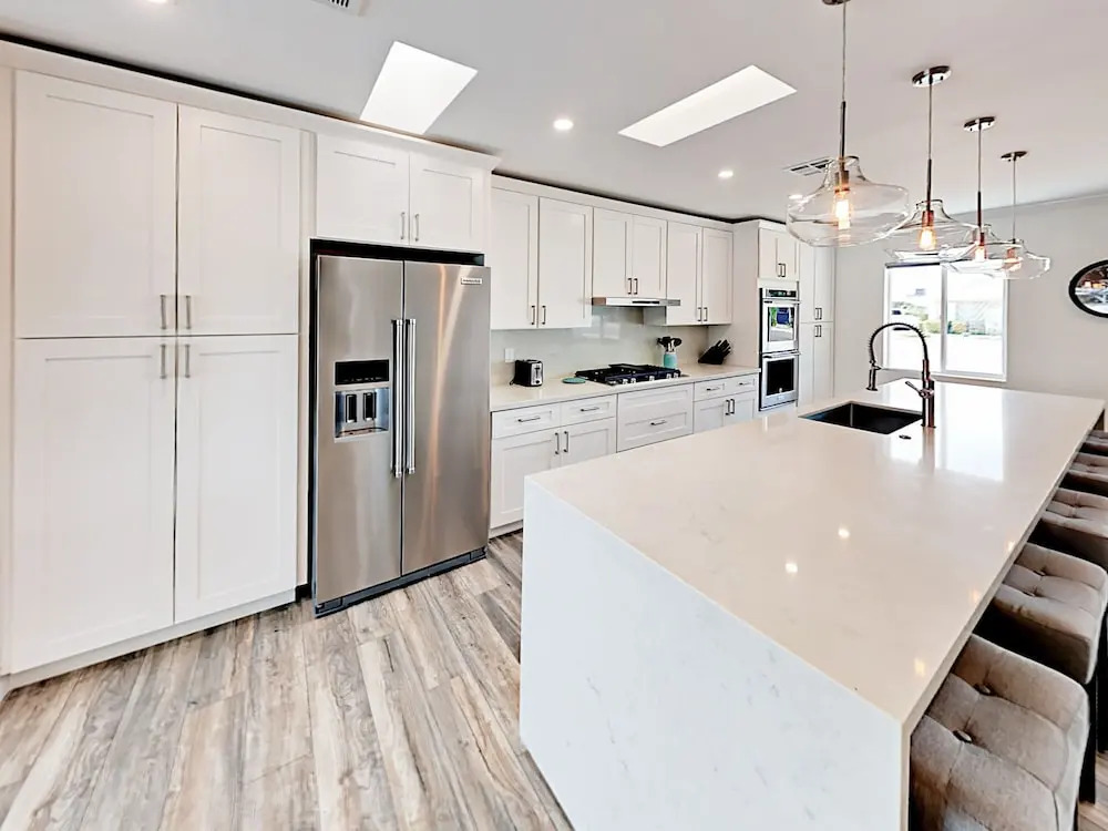 Mid Century Modern Home 3 Bedrooms 2 Bathrooms Home