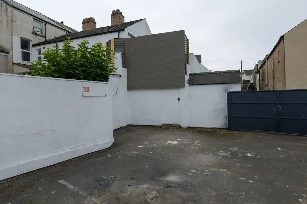 The Bells HOT TUB on Private Terrace Apartments