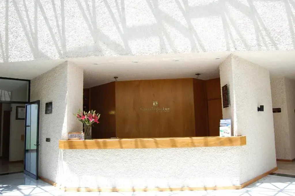 Cantalagua Inn
