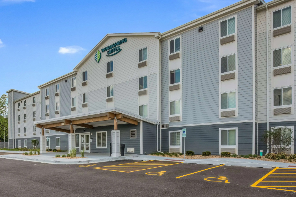 WoodSpring Suites Chicago Midway