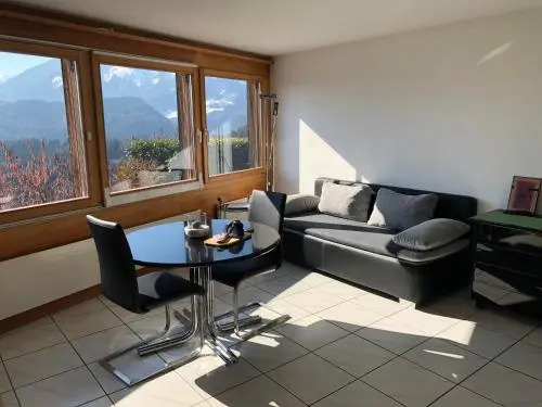 Ferienwohnung mit Sicht auf die Berge (Nähe Flims/Laax)