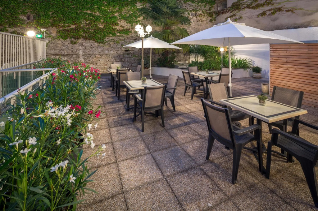Hôtel Le Rive Droite & SPA