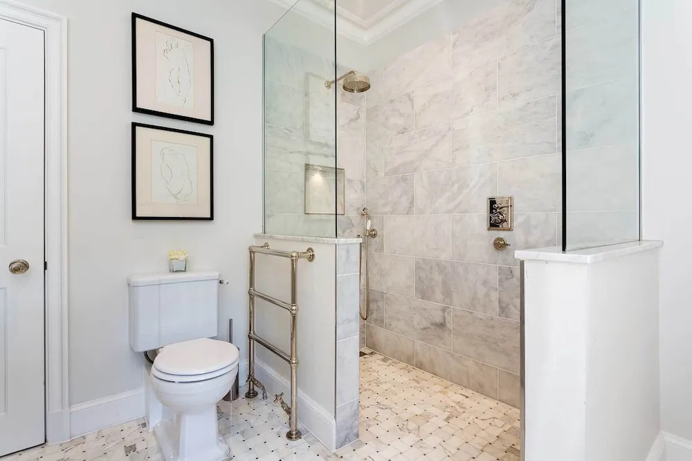 Veeve - Opulence and Elegance
