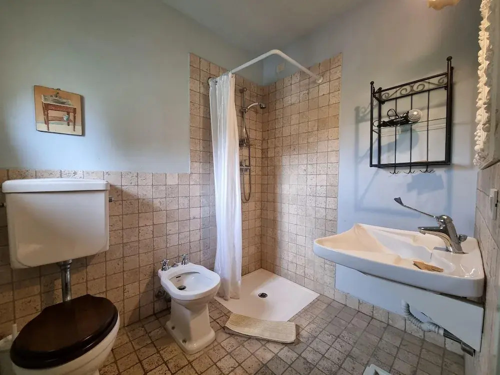 Farmhouse in Tuscany With Pool & Near Pisa
