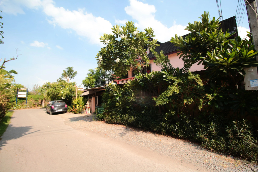 Hug Chang House