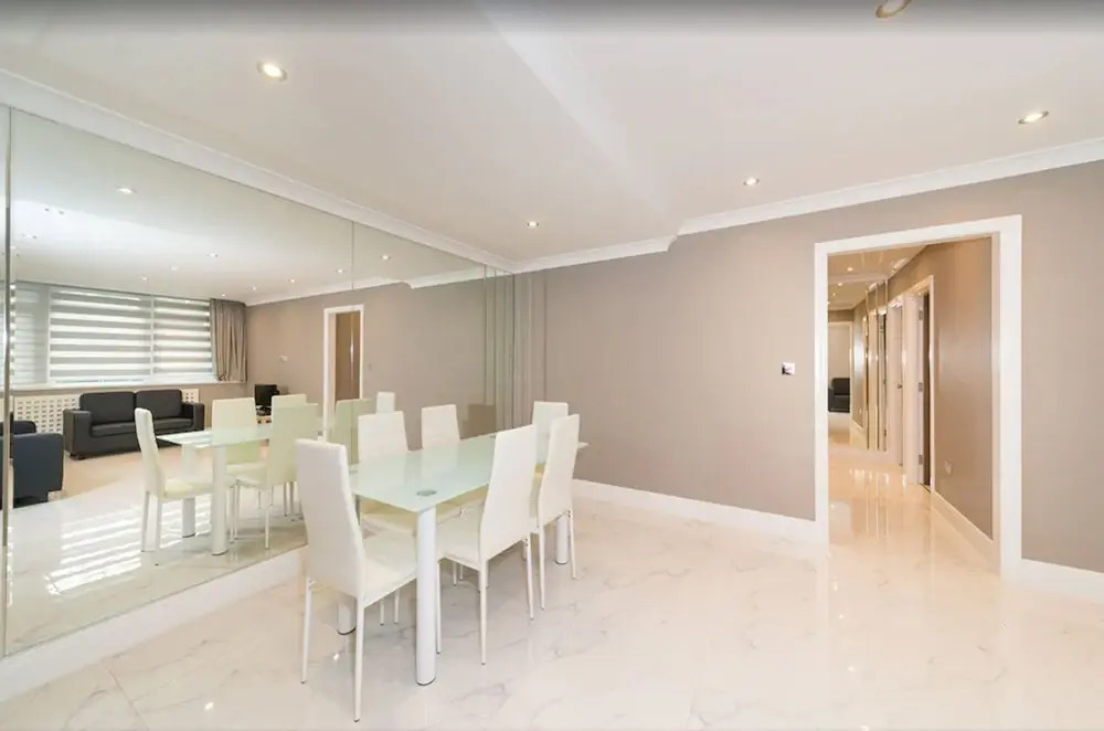 Newly Refurbished Flat Hyde Park London