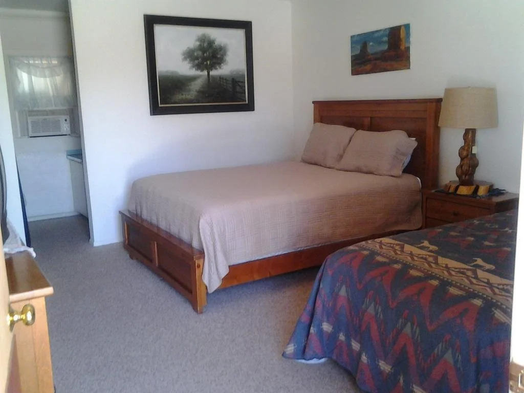 Mokee Motel
