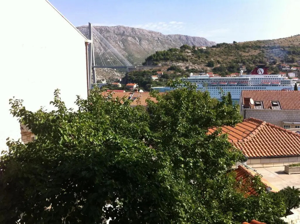 Villa Vica