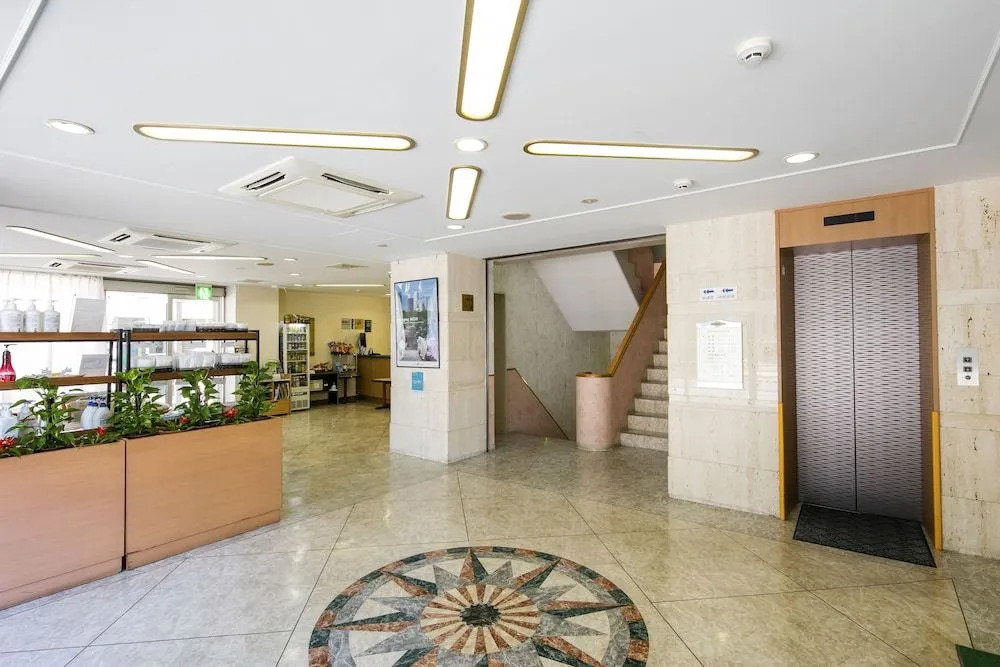 Kanayama Plaza Hotel