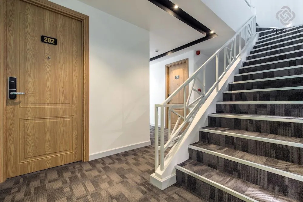 Anneta Star Hill