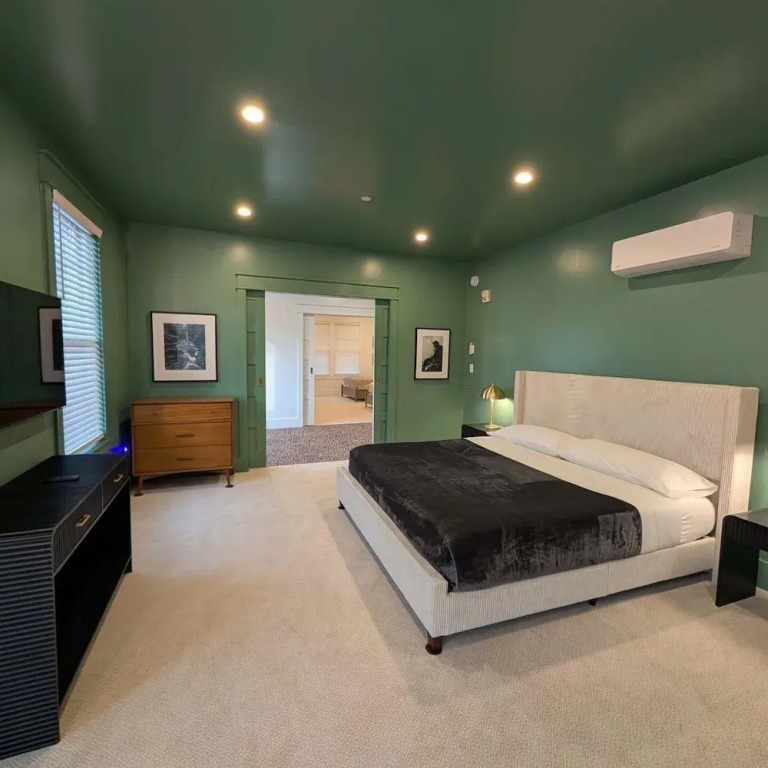 Parkway House Goshen Family-Friendly Bed & Breakfast