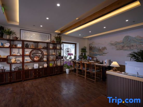 The Ripplewood Sanctum-Lijiang Old Town Mufu Branch-English service and tour arrangement