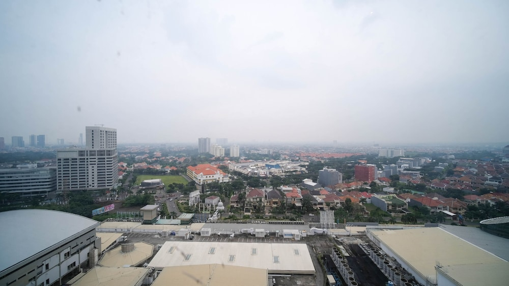 Simple And Cozy Studio At Benson Supermall Mansion Apartment