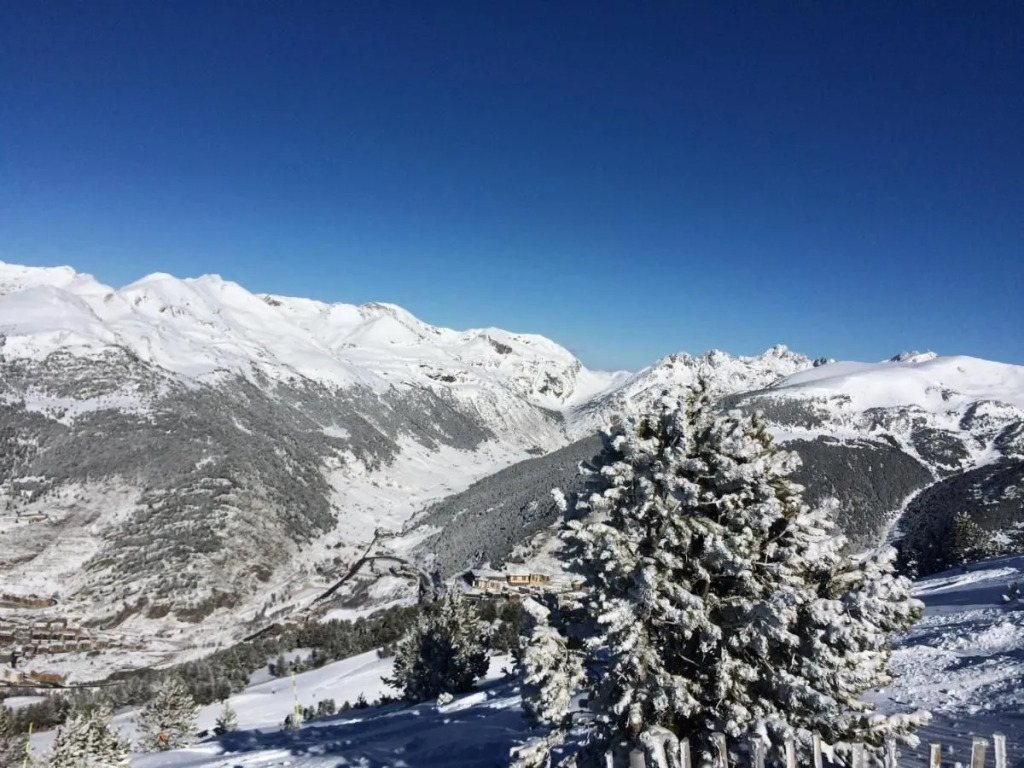 CABANA SORDA - Peu del Riu 302 - Vall d'Incles - Soldeu