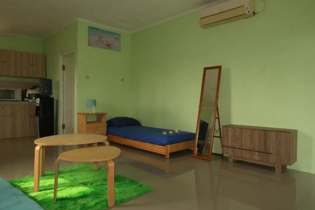 Aryas Surf Camp Cimaja