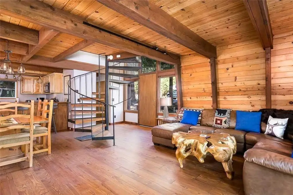 Private Beach Access, Renovated, Pet Friendly Cabin - "pine Cone Haven" #108