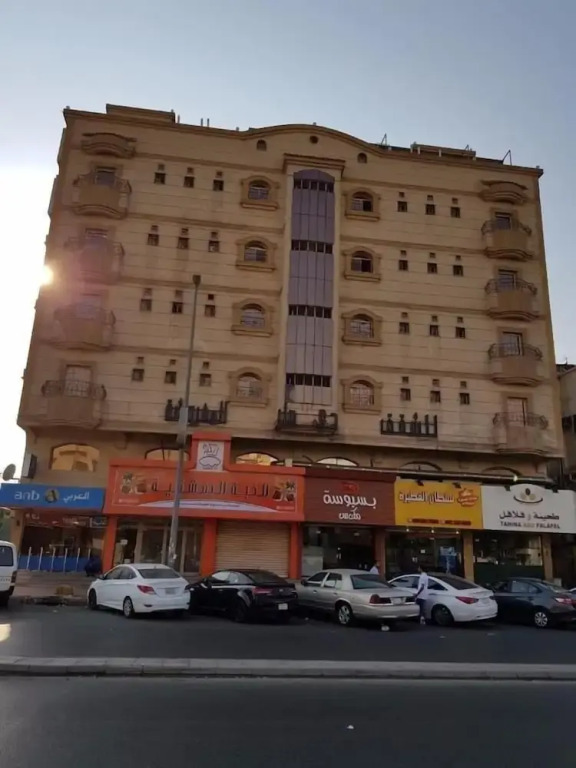 Thee Mar Hotel Apartments