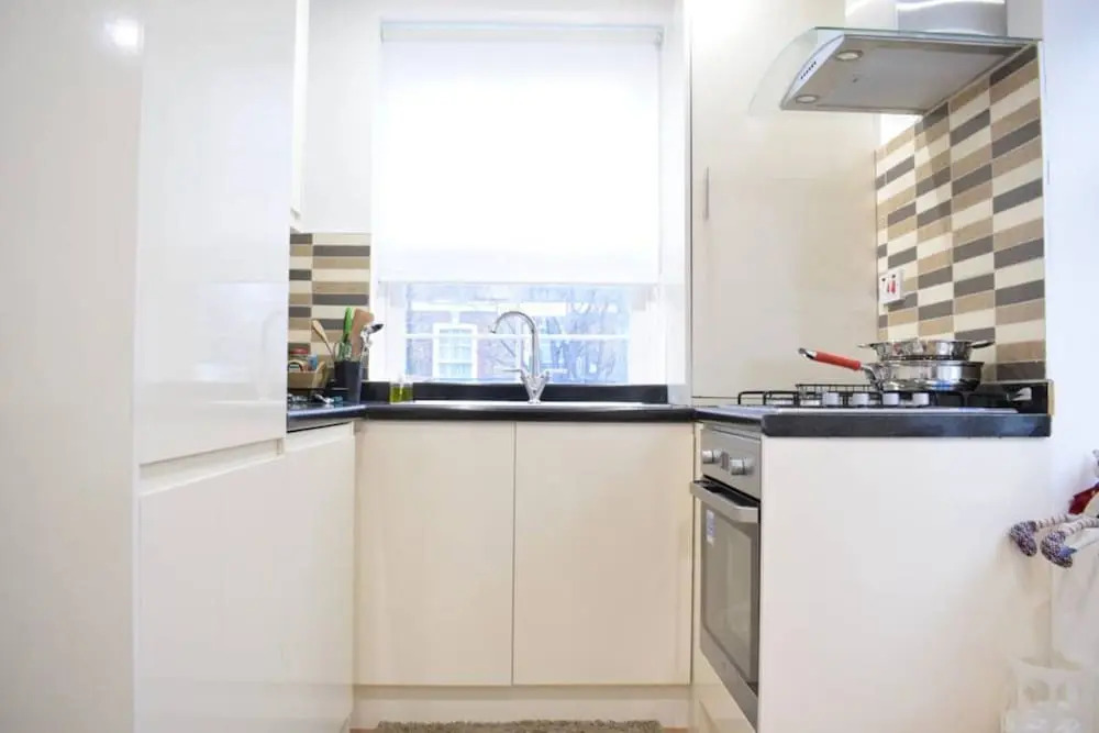 Modern Studio Near Oval