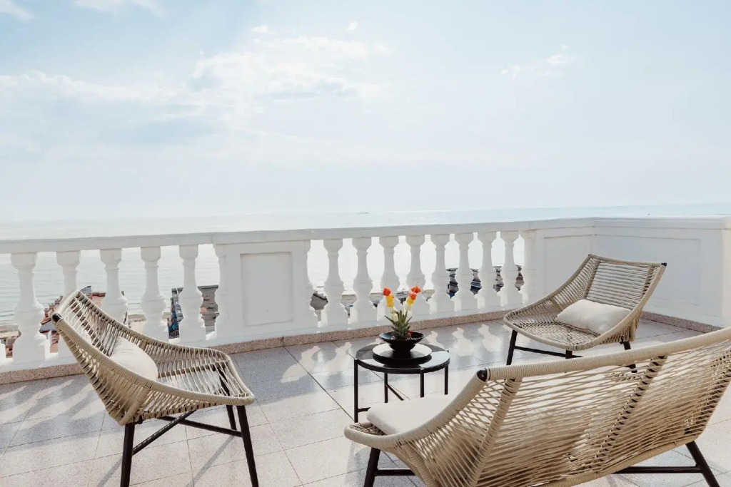 Hotel Los Delfines
